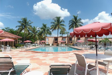 Condominio en alquiler en Miami Lakes, Florida, 2 dormitorios, 85.28 m2 № 2011686 - foto 22