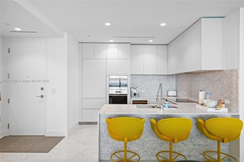 Copropriété à vendre à Miami Beach, Floride: 2 chambres, 149.76 m2 № 1945938 - photo 15