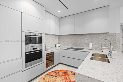 Copropriété à vendre à Miami Beach, Floride: 2 chambres, 149.76 m2 № 1945938 - photo 6