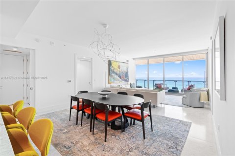 Copropriété à vendre à Miami Beach, Floride: 2 chambres, 149.76 m2 № 1945938 - photo 12