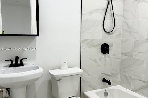 Immobilier commercial à louer à Coral Gables, Floride: 55.74 m2 № 1973826 - photo 8