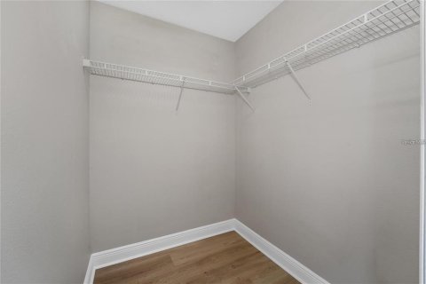 House in Orlando, Florida 5 bedrooms, 306.58 sq.m. № 2378205 - photo 30