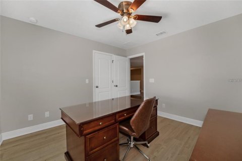 House in Orlando, Florida 5 bedrooms, 306.58 sq.m. № 2378205 - photo 28