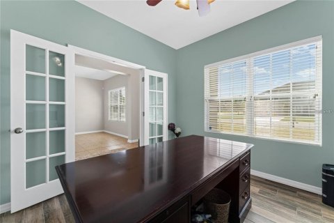 House in Orlando, Florida 5 bedrooms, 306.58 sq.m. № 2378205 - photo 6