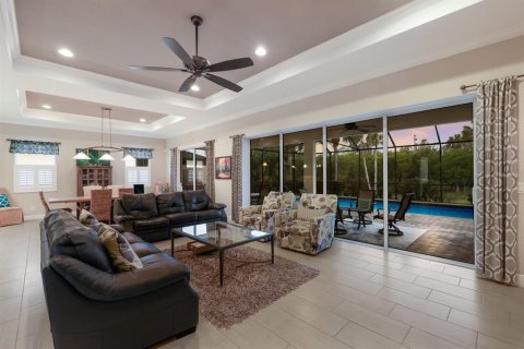 House in Bradenton, Florida 3 bedrooms, 257.71 sq.m. № 1247388 - photo 13