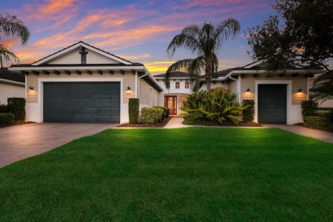 House in Bradenton, Florida 3 bedrooms, 257.71 sq.m. № 1247388 - photo 1