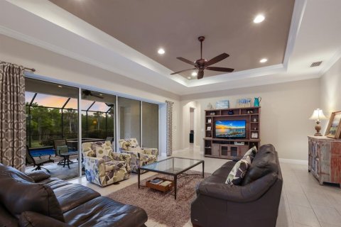 House in Bradenton, Florida 3 bedrooms, 257.71 sq.m. № 1247388 - photo 12