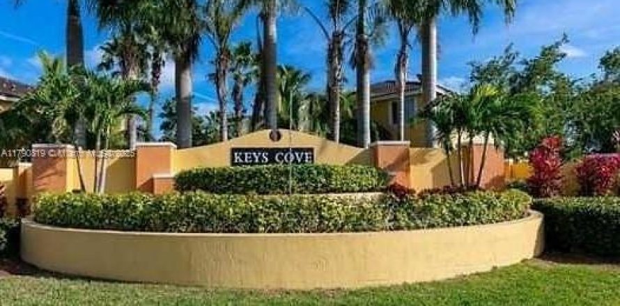 Condo in Homestead, Florida, 3 bedrooms № 1864515