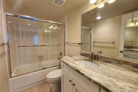 Condominio en alquiler en Bradenton, Florida, 2 dormitorios, 117.89 m2 № 2279984 - foto 9