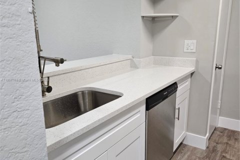 Copropriété à louer à Oakland Park, Floride: 2 chambres, 96.43 m2 № 1956476 - photo 13