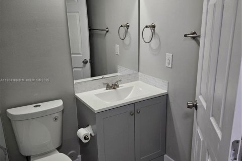 Copropriété à louer à Oakland Park, Floride: 2 chambres, 96.43 m2 № 1956476 - photo 25