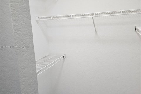 Copropriété à louer à Oakland Park, Floride: 2 chambres, 96.43 m2 № 1956476 - photo 22