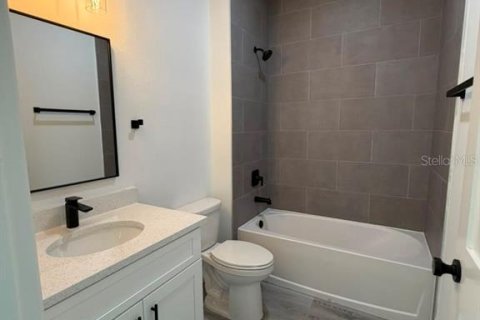 House in Ocala, Florida 4 bedrooms, 165.18 sq.m. № 2238996 - photo 14