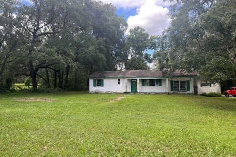 House in Ocala, Florida 3 bedrooms, 145.3 sq.m. № 1911291 - photo 1