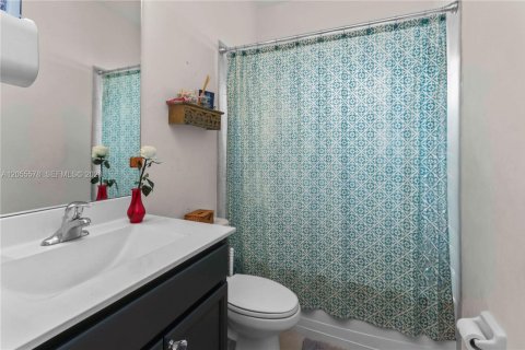 Casa en venta en Homestead, Florida, 4 dormitorios, 142.6 m2 № 2269791 - foto 29