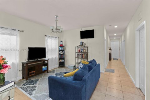 Casa en venta en Homestead, Florida, 4 dormitorios, 142.6 m2 № 2269791 - foto 17