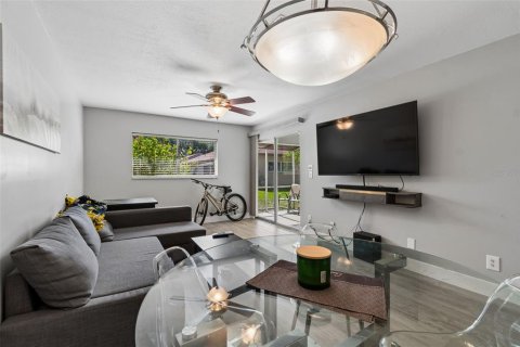 Condo in Clearwater, Florida, 1 bedroom № 2097284 - photo 10