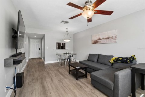 Condo in Clearwater, Florida, 1 bedroom № 2097284 - photo 14
