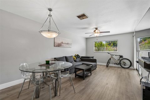 Condo in Clearwater, Florida, 1 bedroom № 2097284 - photo 9