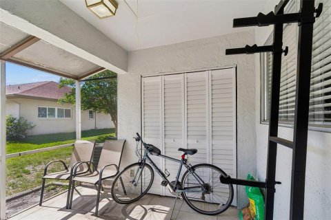 Condo in Clearwater, Florida, 1 bedroom № 2097284 - photo 25