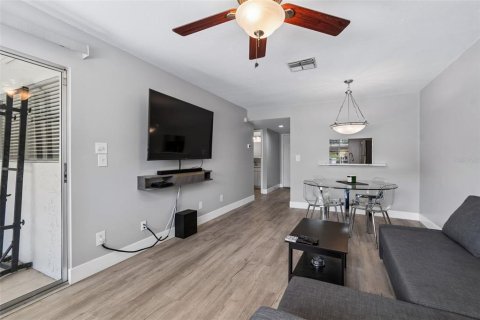 Condo in Clearwater, Florida, 1 bedroom № 2097284 - photo 15