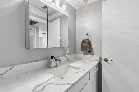Condo in Clearwater, Florida, 1 bedroom № 2097284 - photo 23