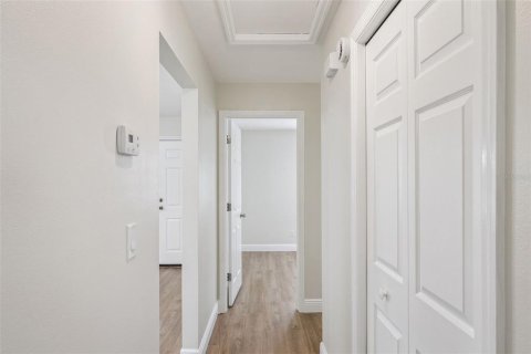 House in Tavares, Florida 2 bedrooms, 91.6 sq.m. № 2400077 - photo 18