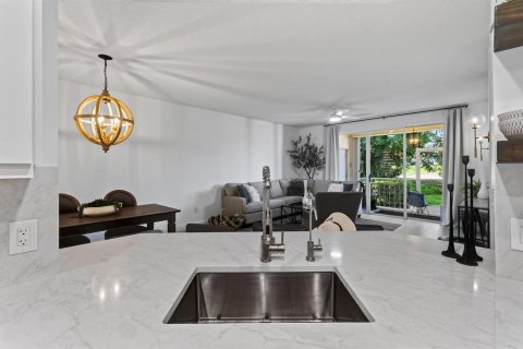 Condo in Jupiter, Florida, 2 bedrooms  № 2378700 - photo 22