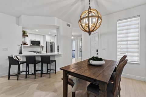 Condo in Jupiter, Florida, 2 bedrooms  № 2378700 - photo 11