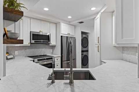 Condo in Jupiter, Florida, 2 bedrooms  № 2378700 - photo 14