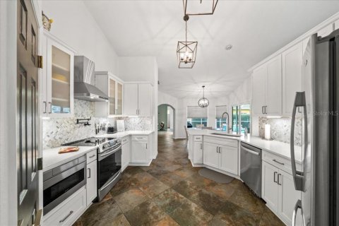 Villa ou maison à vendre à Spring Hill, Floride: 4 chambres, 240.06 m2 № 1895114 - photo 14
