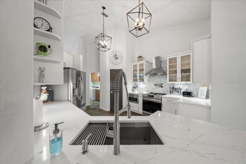 Villa ou maison à vendre à Spring Hill, Floride: 4 chambres, 240.06 m2 № 1895114 - photo 20