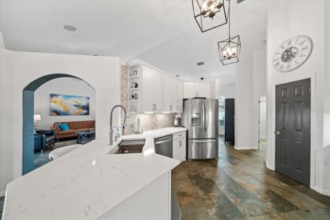 Villa ou maison à vendre à Spring Hill, Floride: 4 chambres, 240.06 m2 № 1895114 - photo 19