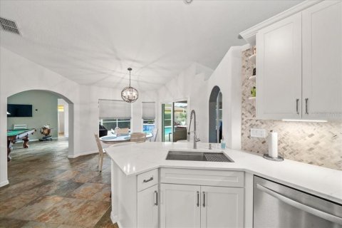 Villa ou maison à vendre à Spring Hill, Floride: 4 chambres, 240.06 m2 № 1895114 - photo 18