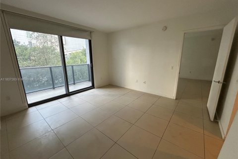 Купить кондоминиум в Майами, Флорида 2 спальни, 100.89м2, № 1821888 - фото 8