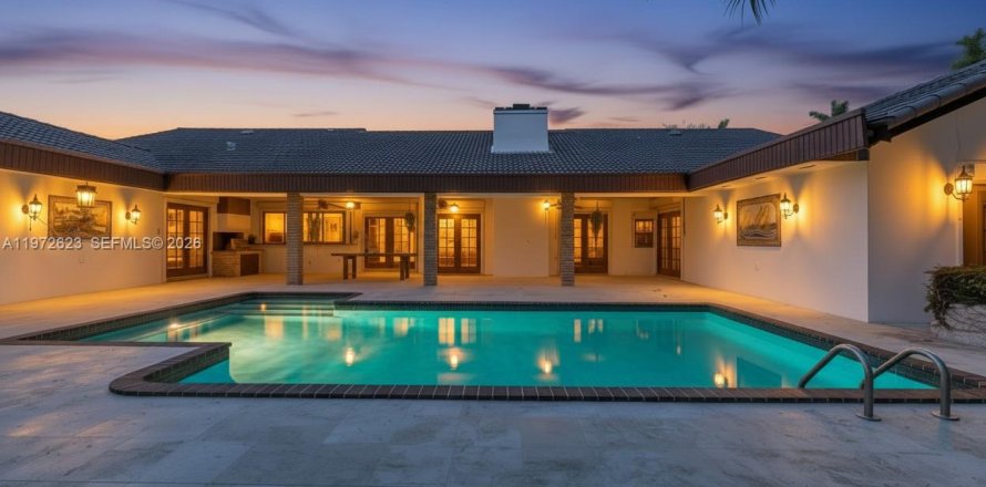 Дом в Пальметто-Бей, Флорида 5 спален, 338.07м2 № 2032928