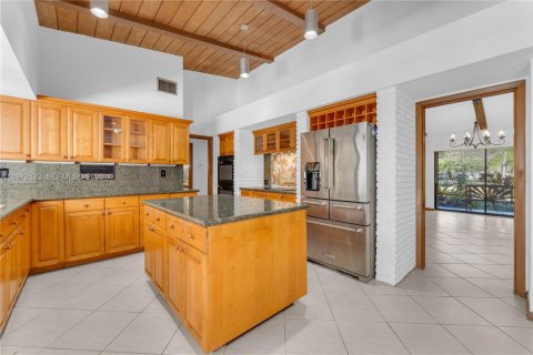 Снять в аренду виллу или дом в Пальметто-Бей, Флорида 5 спален, 338.07м2, № 2032928 - фото 25