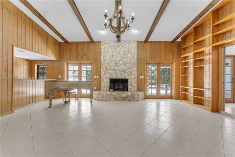 Снять в аренду виллу или дом в Пальметто-Бей, Флорида 5 спален, 338.07м2, № 2032928 - фото 16