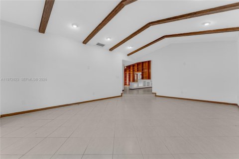 Снять в аренду виллу или дом в Пальметто-Бей, Флорида 5 спален, 338.07м2, № 2032928 - фото 21