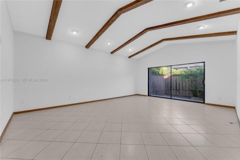 Снять в аренду виллу или дом в Пальметто-Бей, Флорида 5 спален, 338.07м2, № 2032928 - фото 19