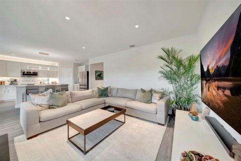 Villa ou maison à vendre à Lauderdale Lakes, Floride: 3 chambres, 153.01 m2 № 1925377 - photo 27