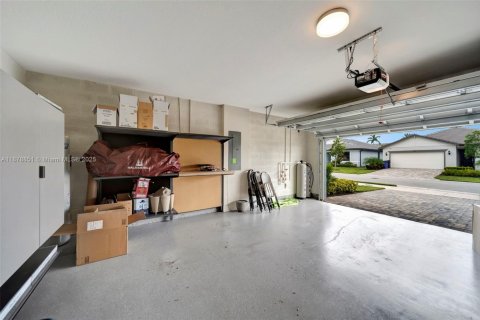 Villa ou maison à vendre à Lauderdale Lakes, Floride: 3 chambres, 153.01 m2 № 1925377 - photo 30
