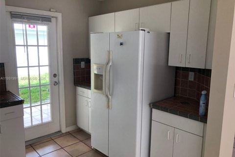 Купить виллу или дом в Майами, Флорида 4 спальни, 160.26м2, № 1995722 - фото 7