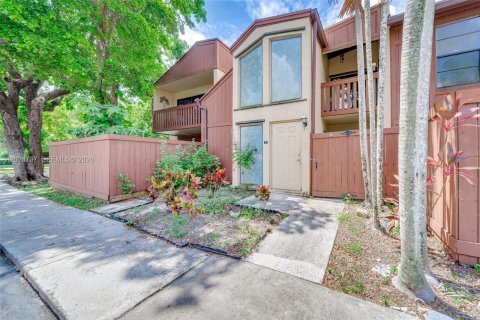 Condominio en Miami, Florida, 3 dormitorios № 2186092