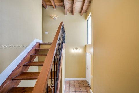 Condominio en venta en Miami, Florida, 3 dormitorios, 144 m2 № 2186092 - foto 6