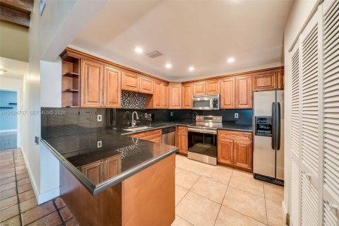 Condominio en venta en Miami, Florida, 3 dormitorios, 144 m2 № 2186092 - foto 11