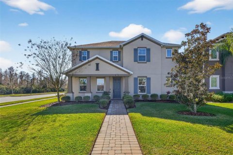 Casa en Land O' Lakes, Florida 4 dormitorios, 288.09 m2 № 2203894