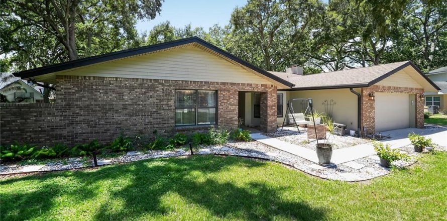 Casa en Auburndale, Florida 4 dormitorios, 229.84 m2 № 1907400
