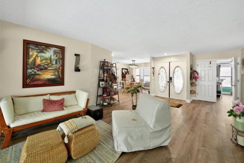 Casa en venta en Auburndale, Florida, 4 dormitorios, 229.84 m2 № 1907400 - foto 11
