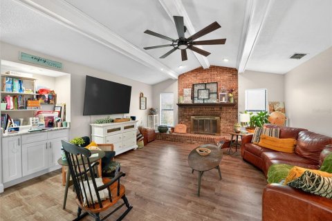 Casa en venta en Auburndale, Florida, 4 dormitorios, 229.84 m2 № 1907400 - foto 9